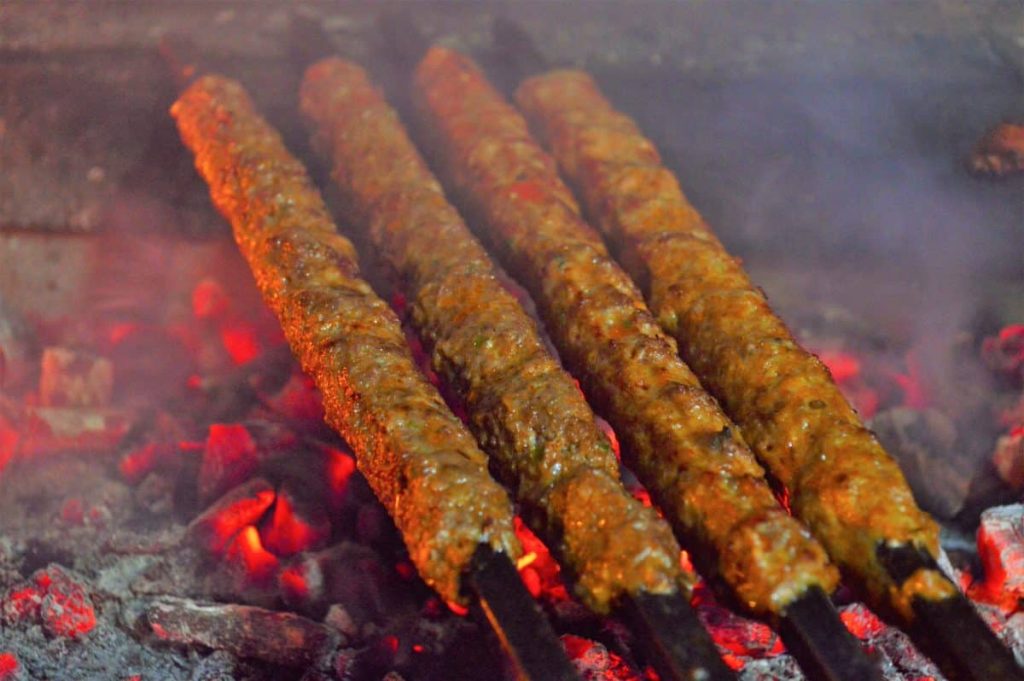 Kebab Paling Populer di Hyderabad: Rekomendasi untuk Pemula Kuliner India